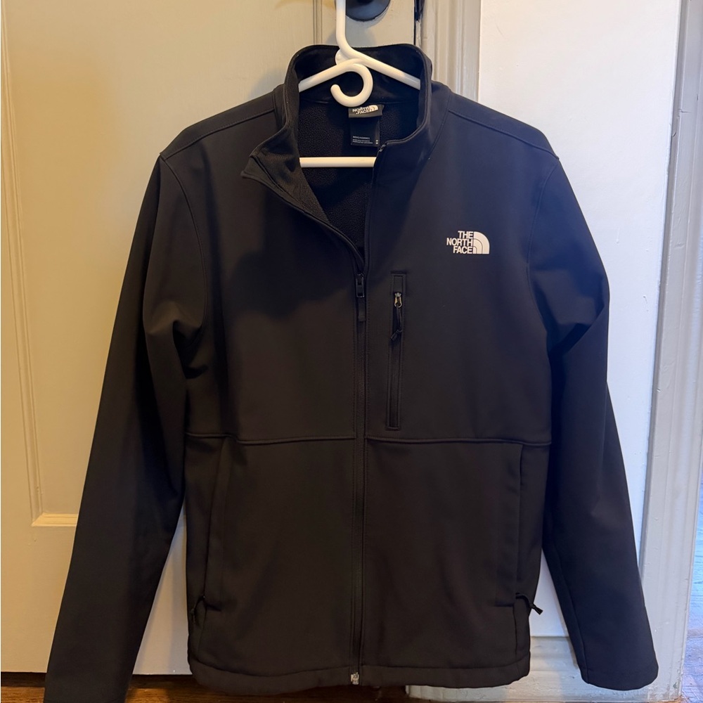 The North Face Men's Black Performance Softshell Jacket
